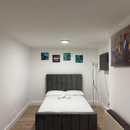 Modern 1 Bedroom - 5 Min Walk From Princess Street Eb1 Edinburgh Exterior photo